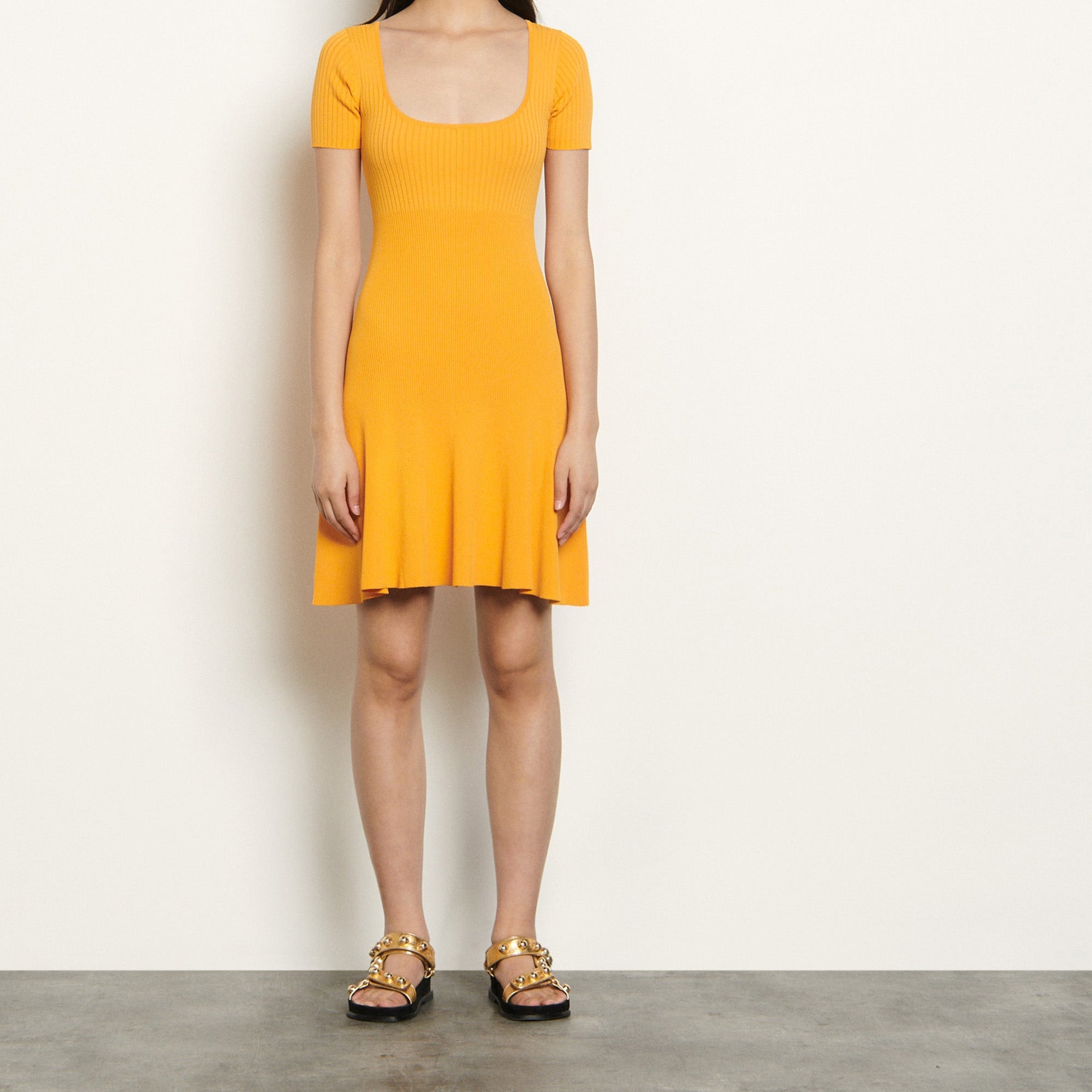 Robe courte en maille côtelée Faume - seconde main