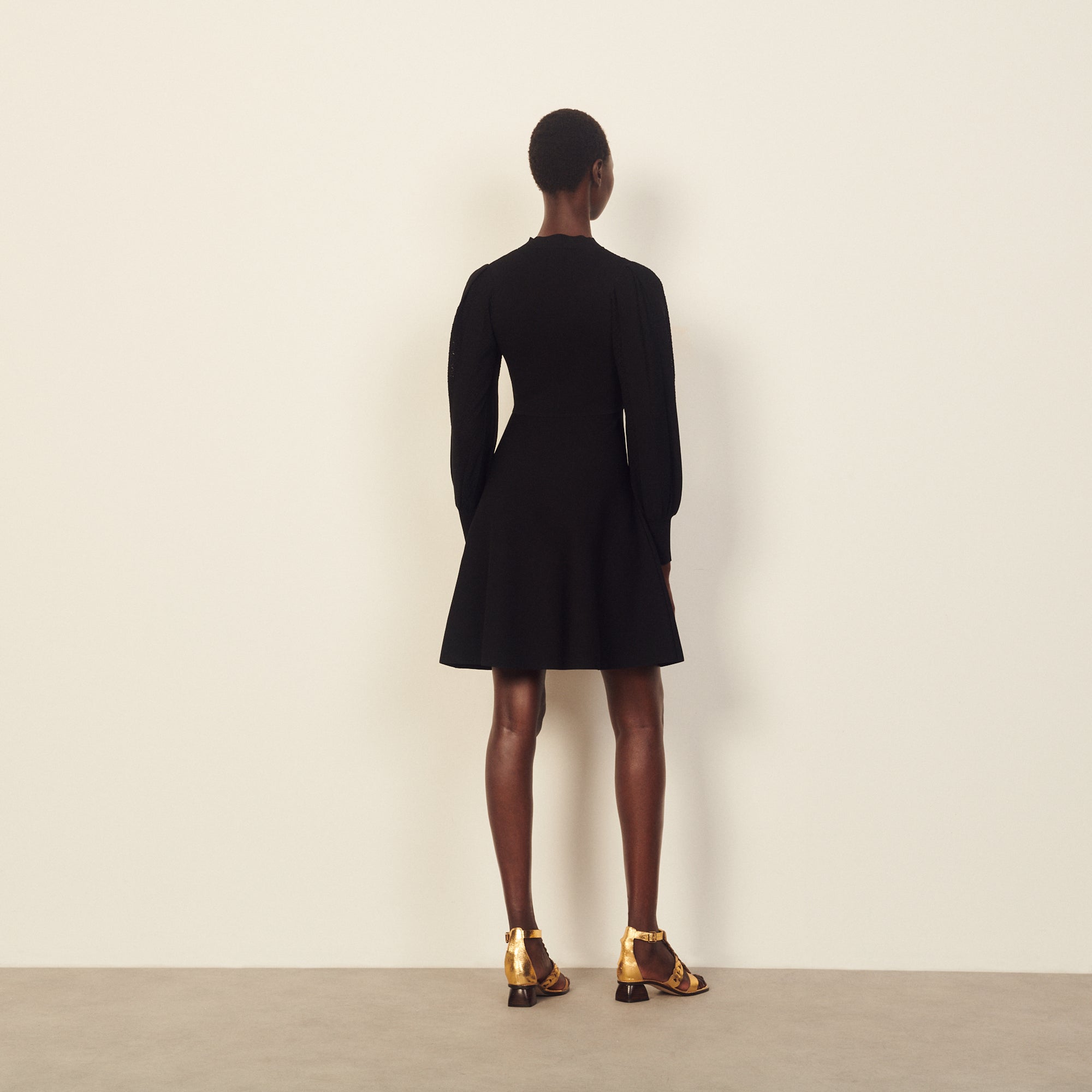 ROBE Noir Faume - seconde main