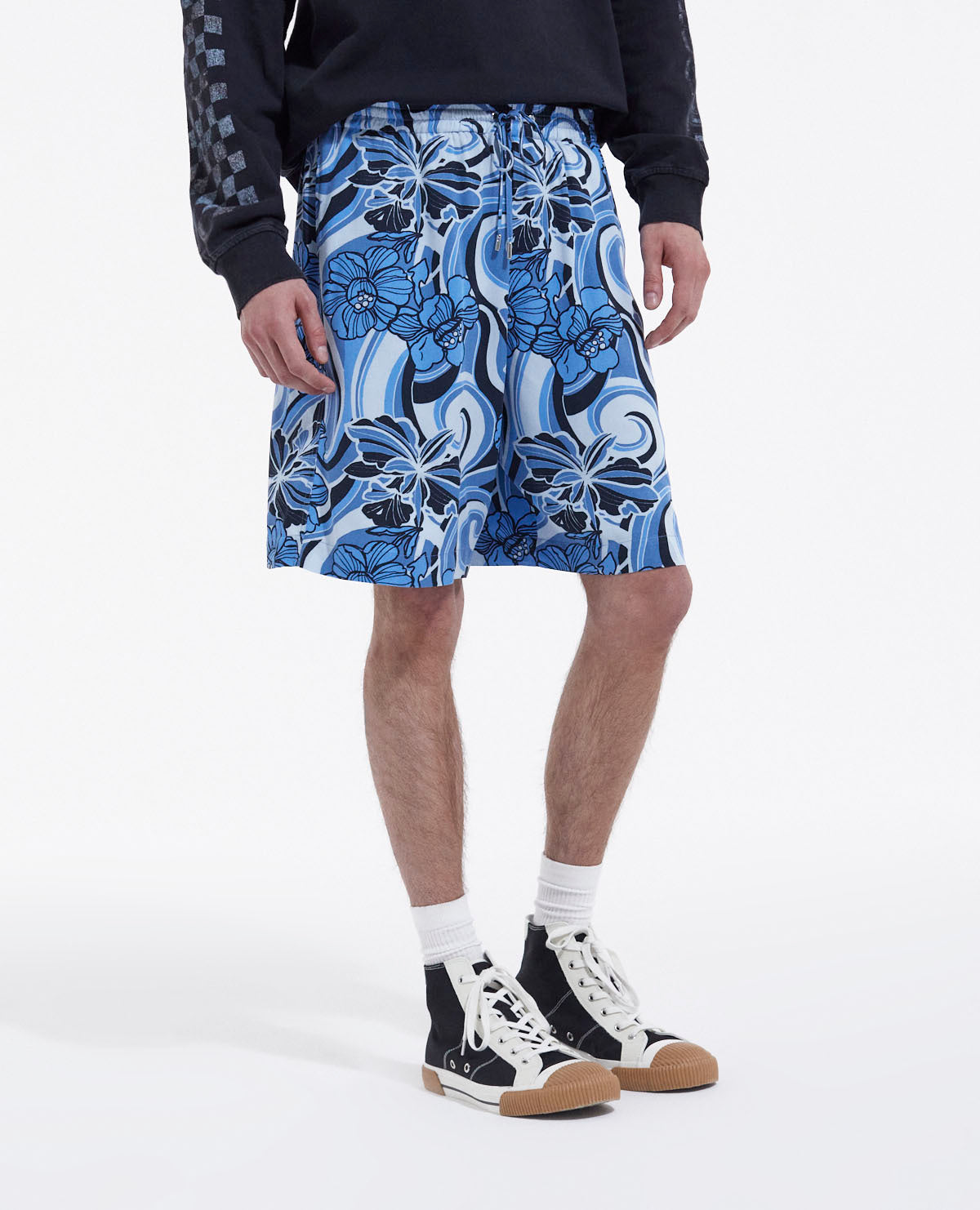 Short bleu imprimé psychédélique fluide Faume - seconde main