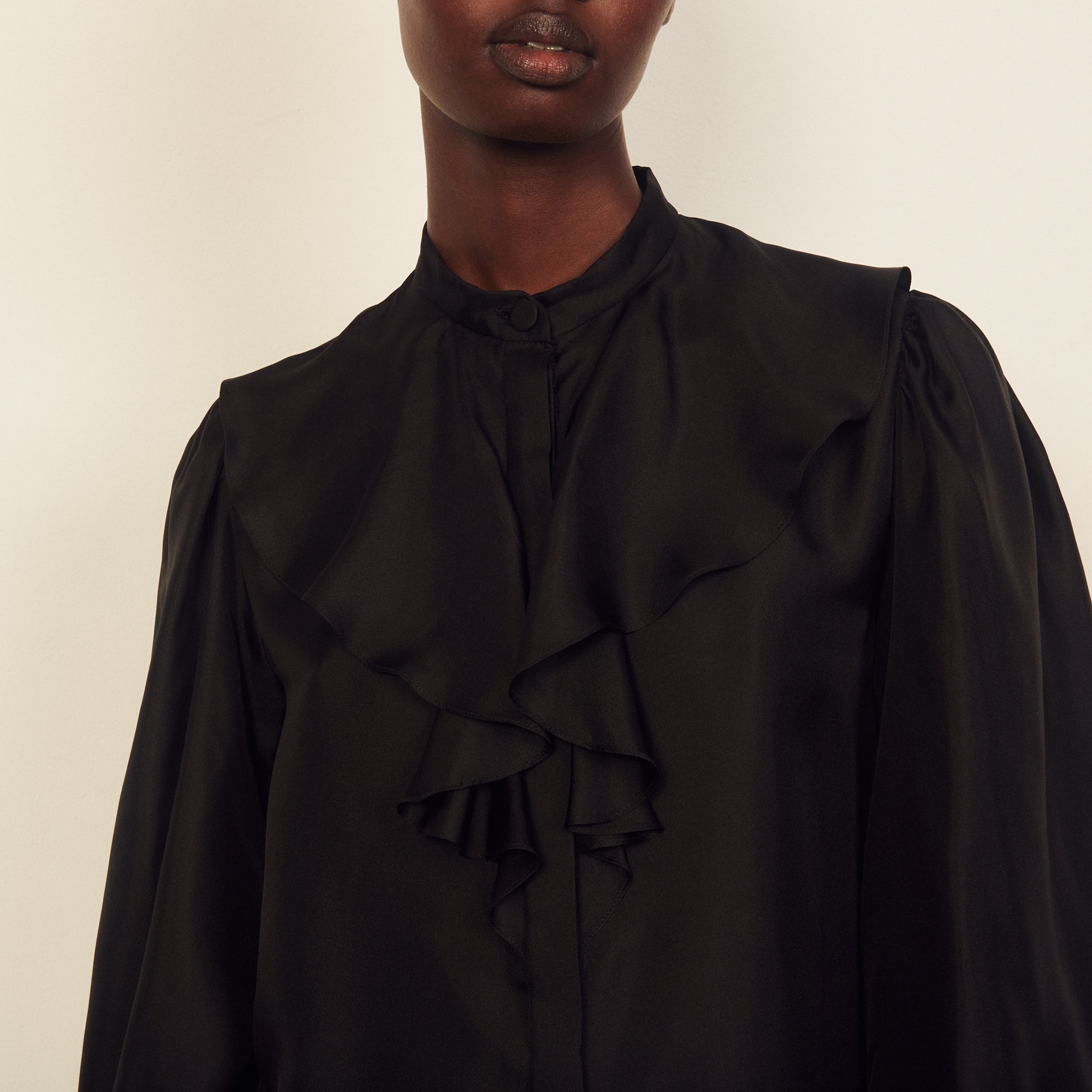 Chemise en soie à col jabot Faume - seconde main