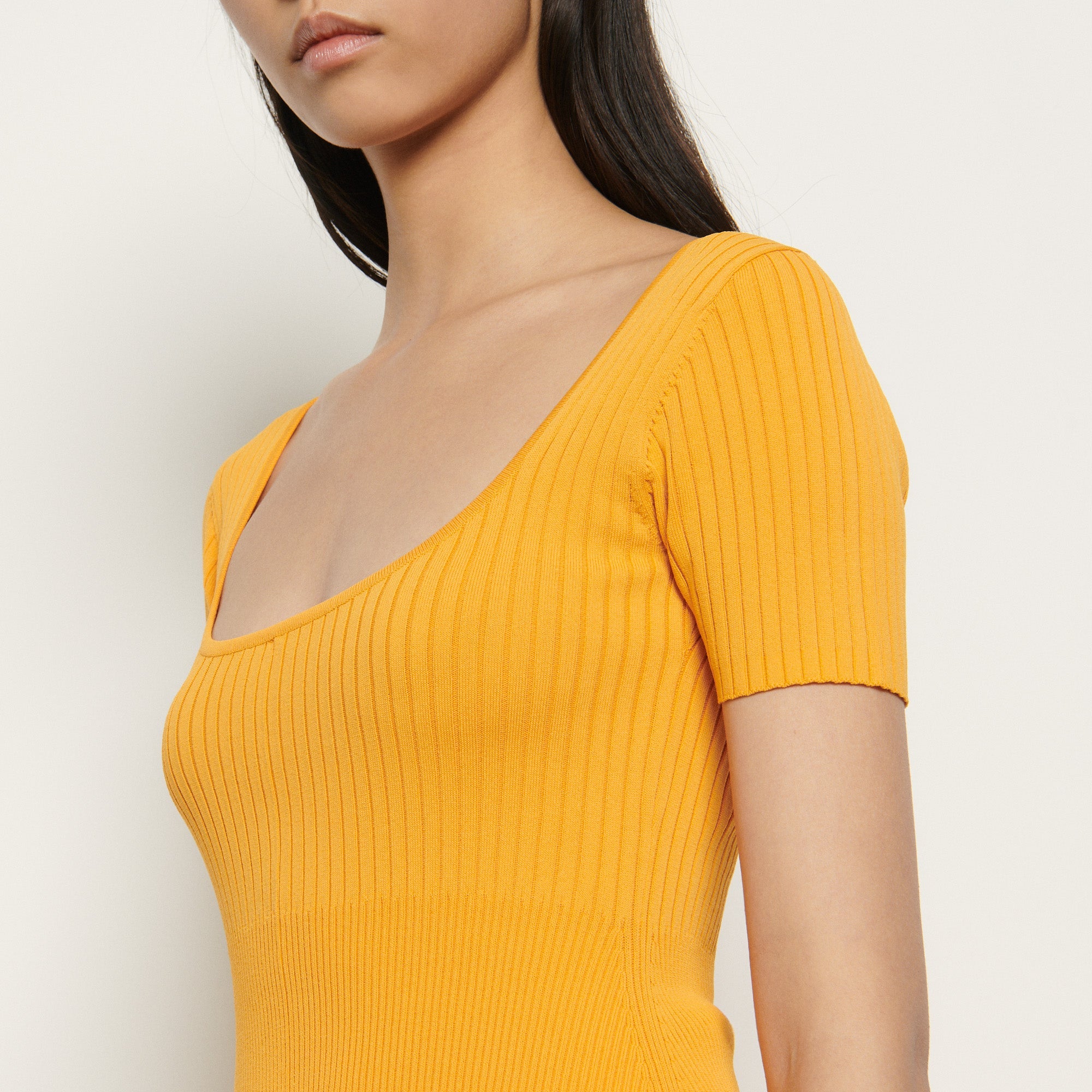Robe courte en maille côtelée Faume - seconde main