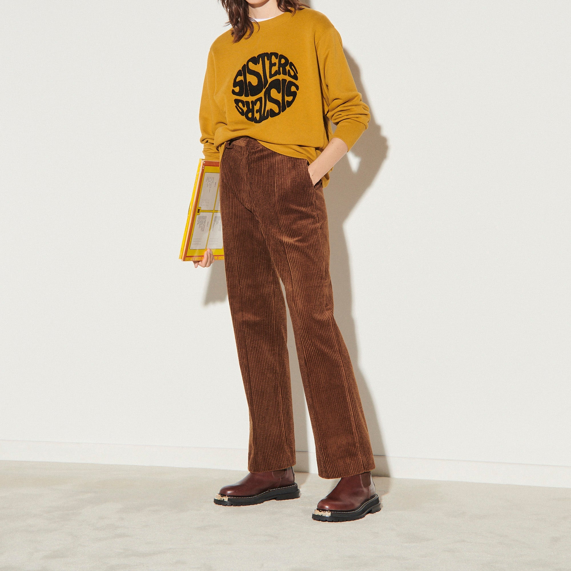 Pantalon droit en velours côtelé Faume - seconde main