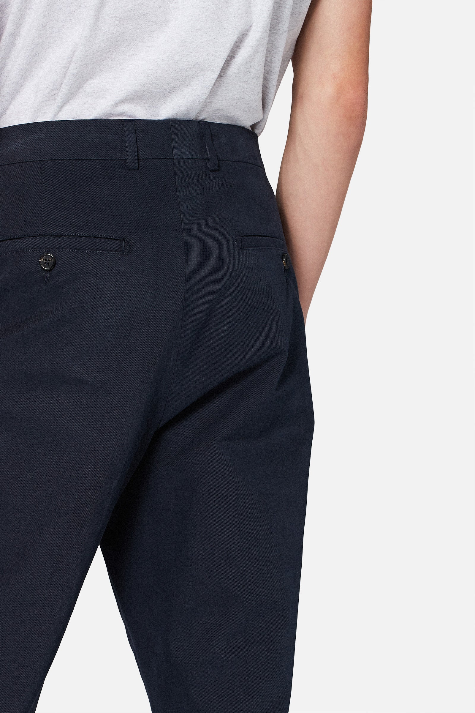 Pantalon Carotte A Plis Faume - seconde main